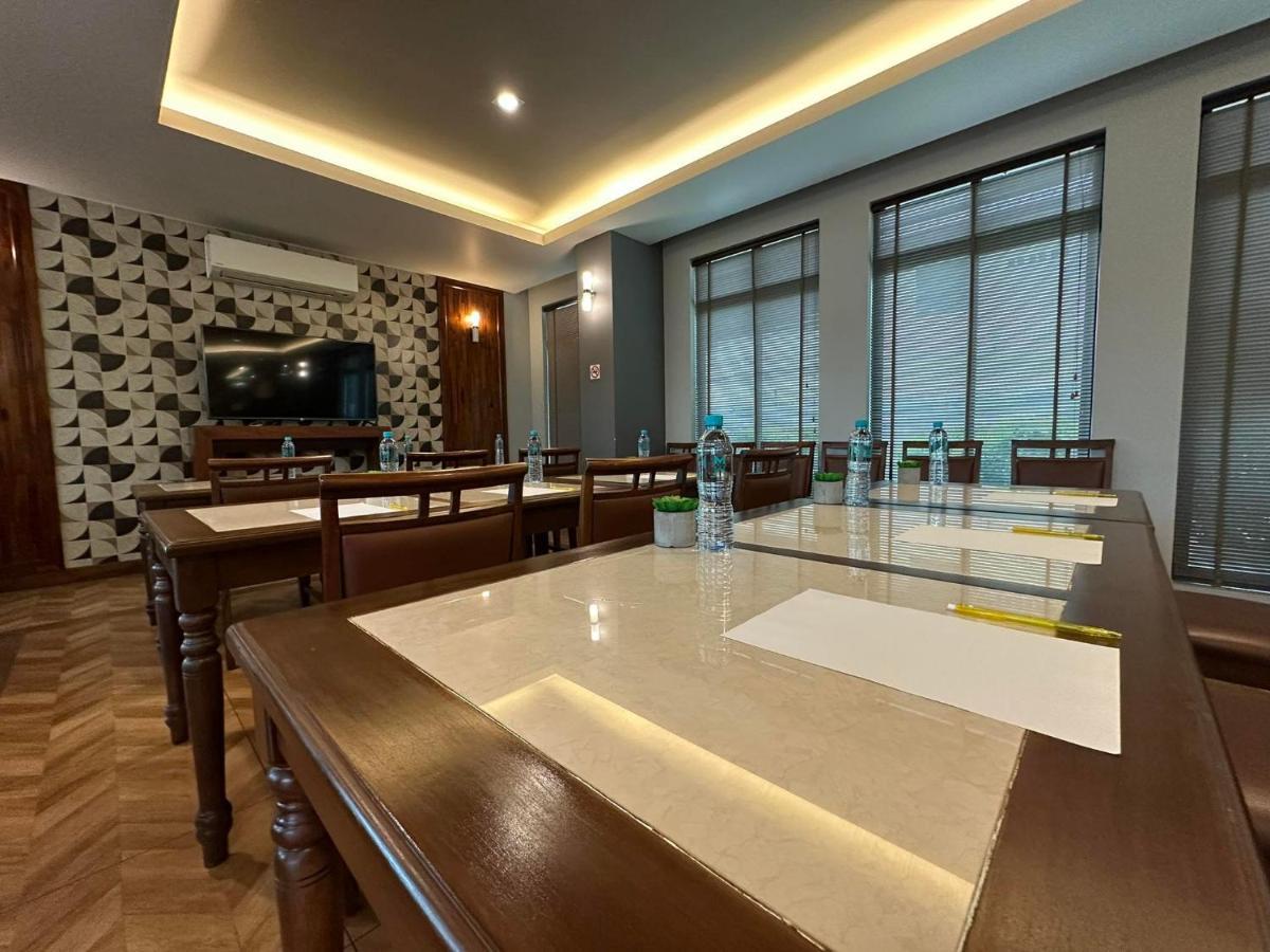 Mangrove Prestige Hotel Nacsomtien Kültér fotó