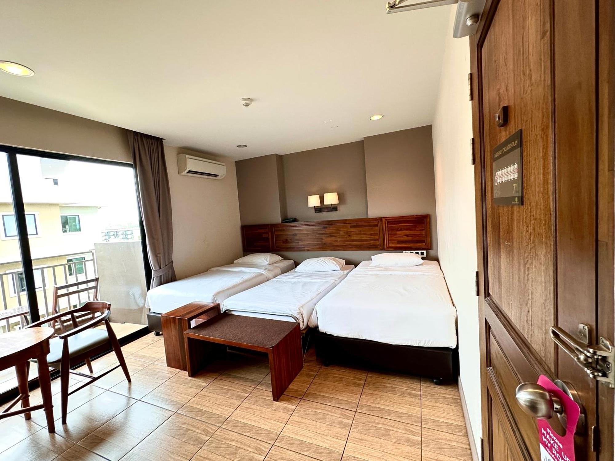 Mangrove Prestige Hotel Nacsomtien Kültér fotó